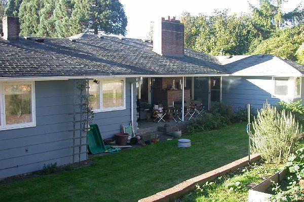 DSCN1119.JPG - Backyard and patio