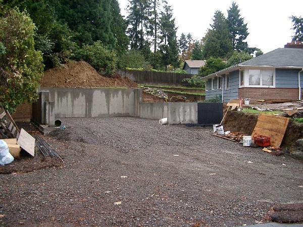 IMGP0885.JPG - New garage foundation