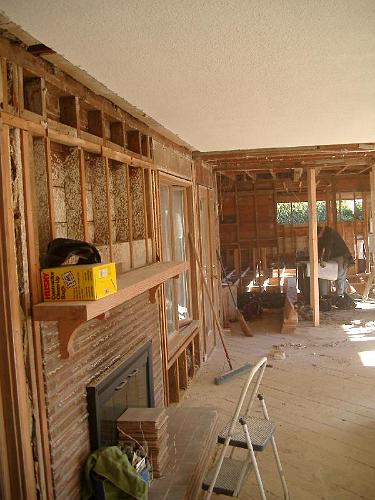 IMGP0994.JPG - Most of the walls were taken down to the studs. New wiring and insulation was installed.