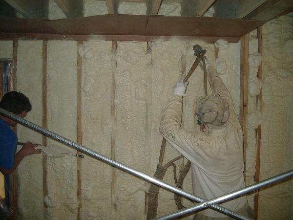 IMGP1276.JPG - Foam being installed.