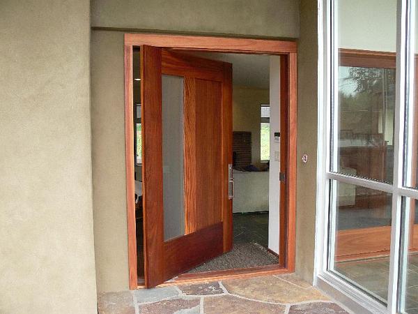 P1000145.JPG - Pivoting front door.  Walkway is Montana Pritchardstone